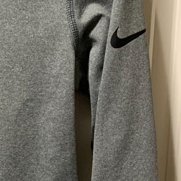 NIKE PRO DRI-FIT gray athletic pull over - Picture 7 of 10